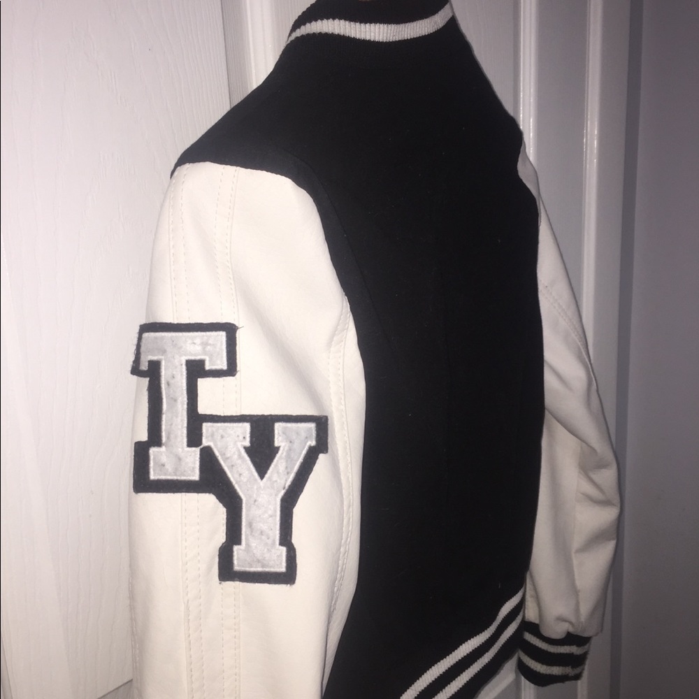 Bomber jacket! - Picture 2 of 3